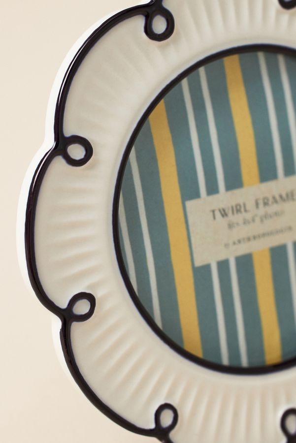 Slide View: 3: Twirl Ceramic Picture Frame