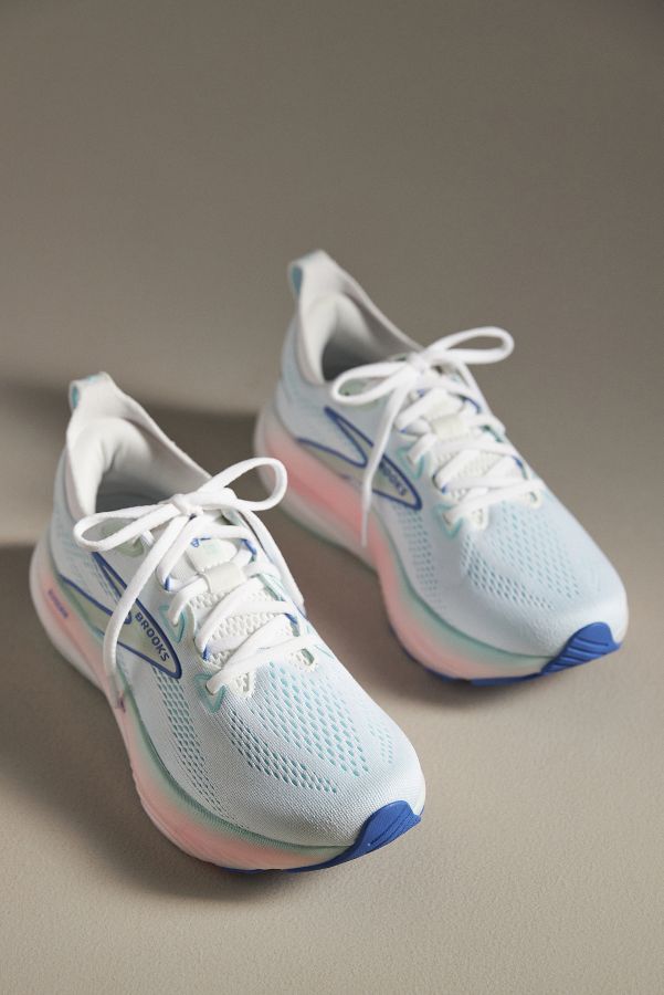 Slide View: 2: Brooks Glycerin 22 Sneakers