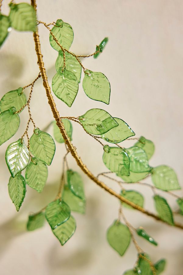 Slide View: 2: Beaded Green Leaves Wreath