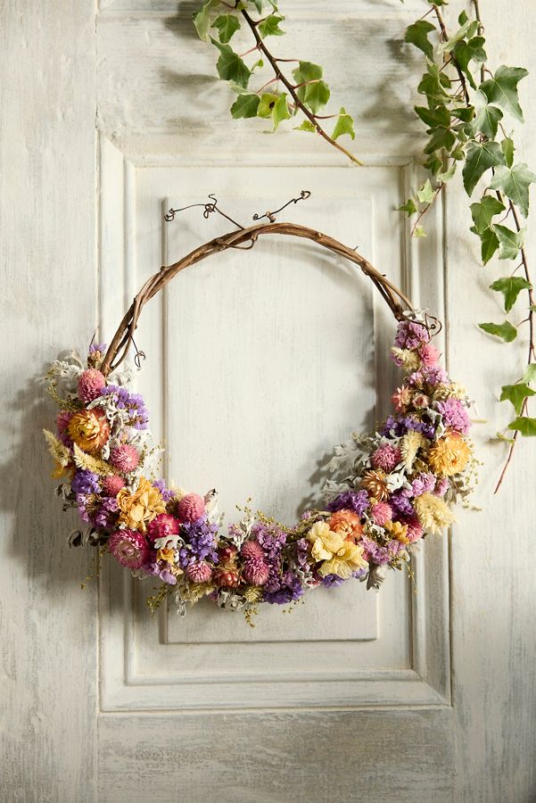 Slide View: 1: Fernwood Flower Farm Dried Wreath, Pastel