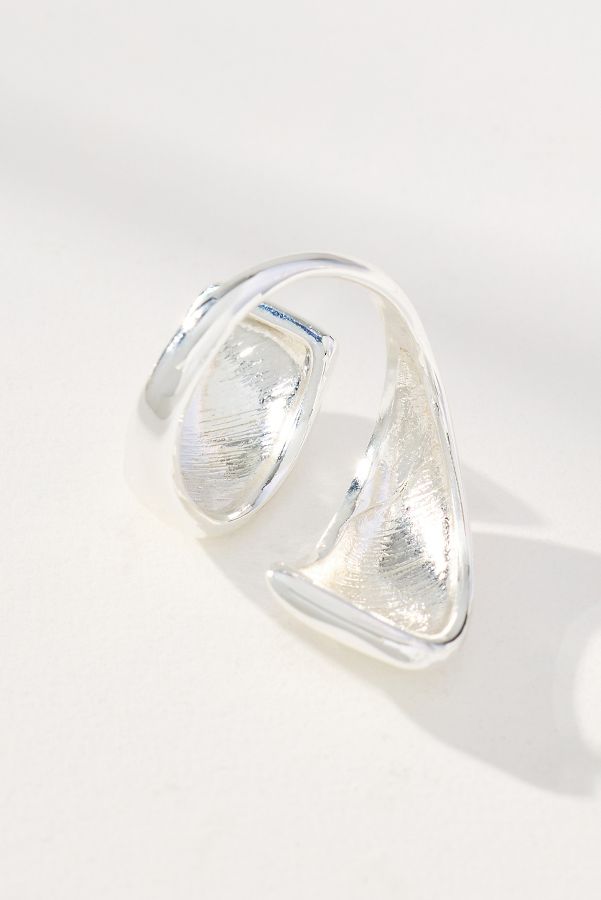 Slide View: 3: Gleaming Twist Ring