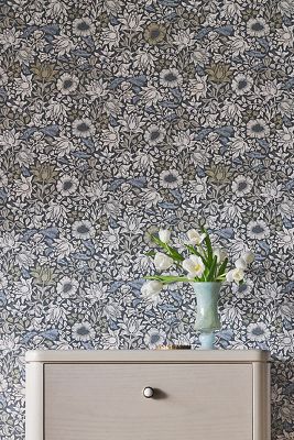 Morris & Co. Mallow Wallpaper