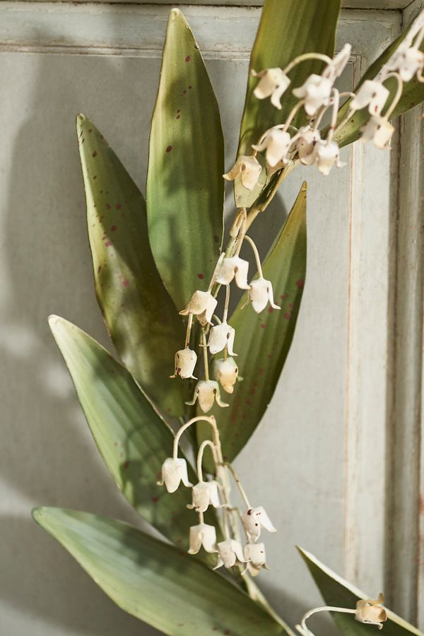 Slide View: 2: Lily of the Valley Iron Wreath