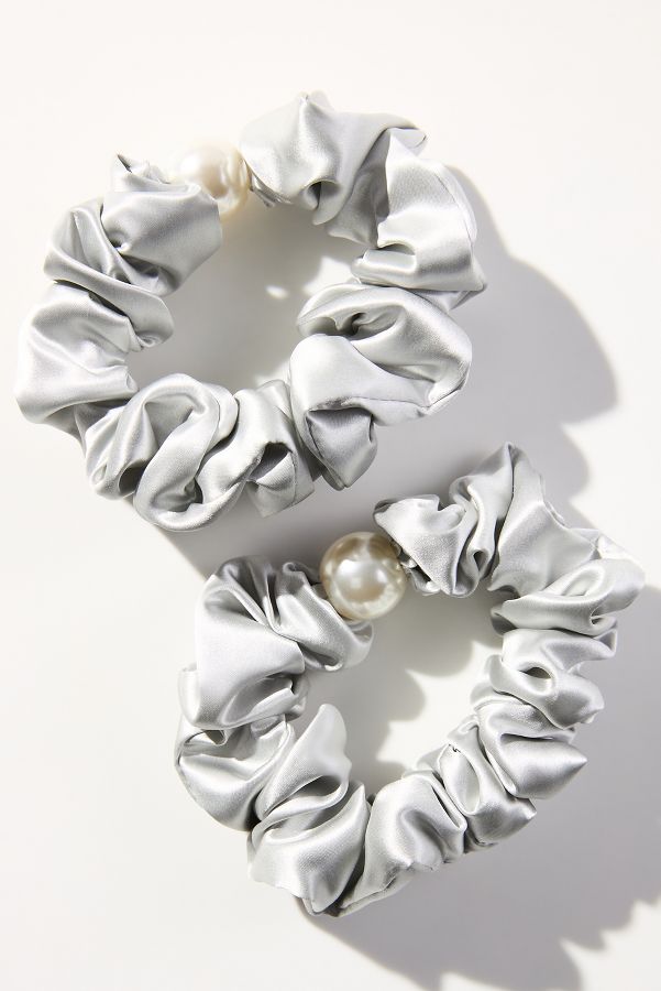 Slide View: 1: Blissy Pearl Silk Hair Scrunchies