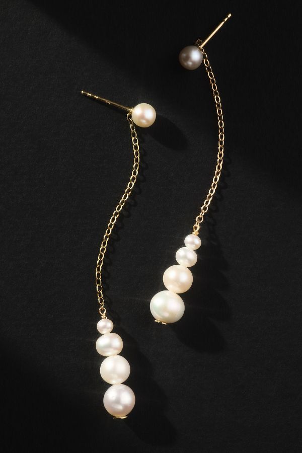 Slide View: 1: Saskia Diez Short Drop Pearl Earrings