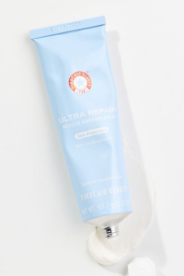 Slide View: 1: First Aid Beauty Ultra Repair Balm