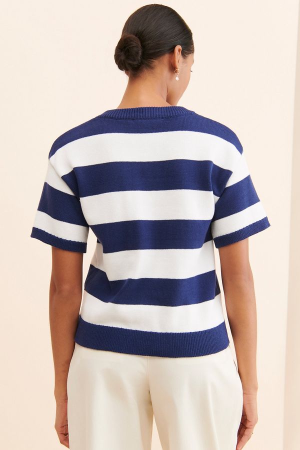 Slide View: 1: Flat White Striped Knit Tee