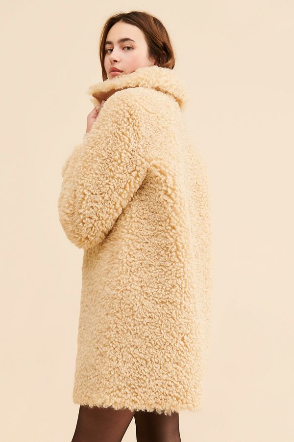 Slide View: 2: Noize Angie Sherpa Coat