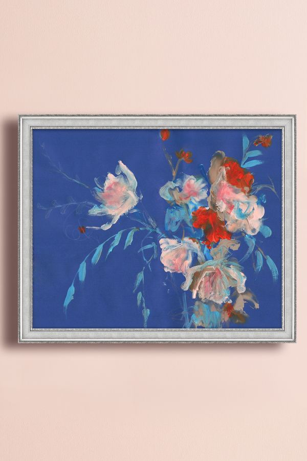 Slide View: 1: Bouquet on Blue