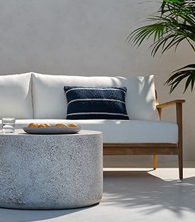 milos sofa