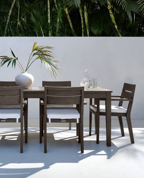 regatta dining collection