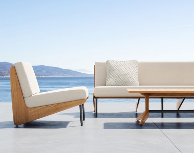 outdoor lounge furniture