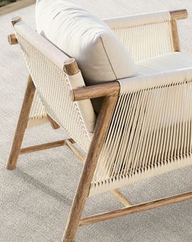 Fen Outdoor Lounge Chair