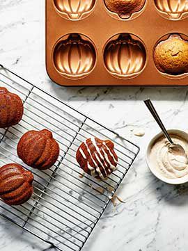 pumpkin streusel muffins