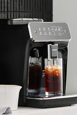 Philips 3200 Series Espresso Machine with LatteGo + Iced Coffee Maker