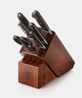 up to 30% off select ZWILLING cutlery