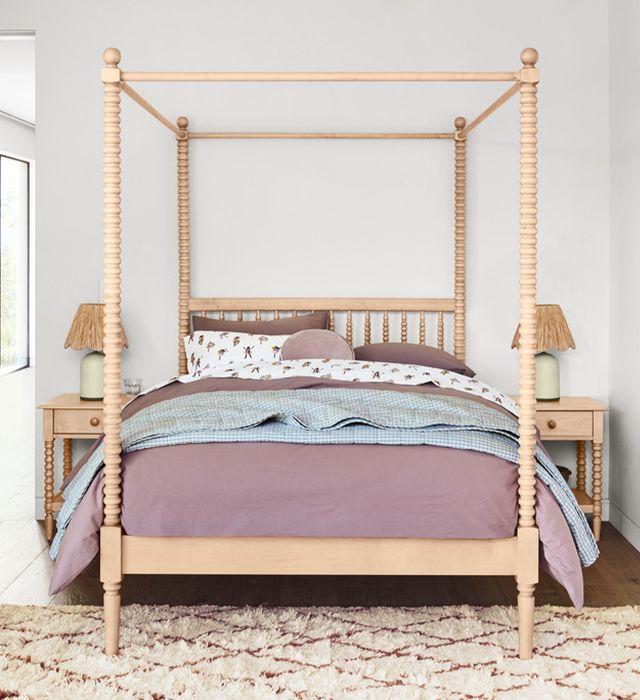 new jenny lind spindle canopy bed