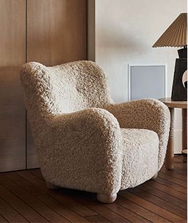 accent chairs