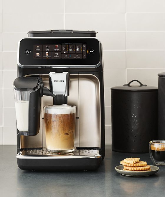 new: Philips 3300 fully automatic espresso machine with LatteGo
