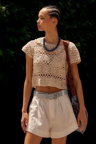 We The Free Bulb Tee