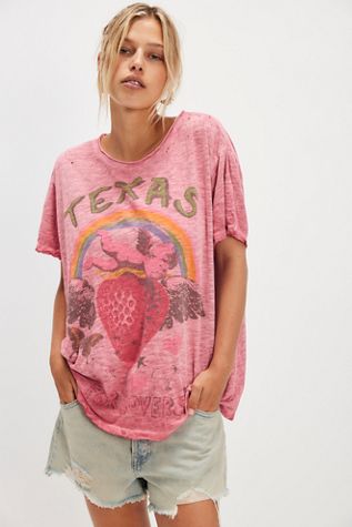 Magnolia Pearl Texas Is For Lovers Tee