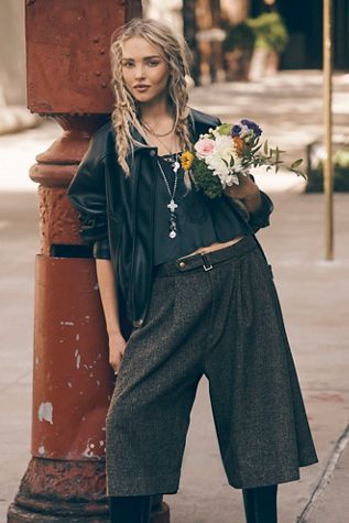 Banded Tulip Cropped Trousers