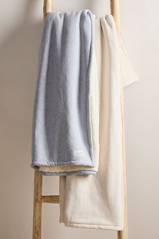 L.L.Bean 1912 Sweatshirt Throw Blanket