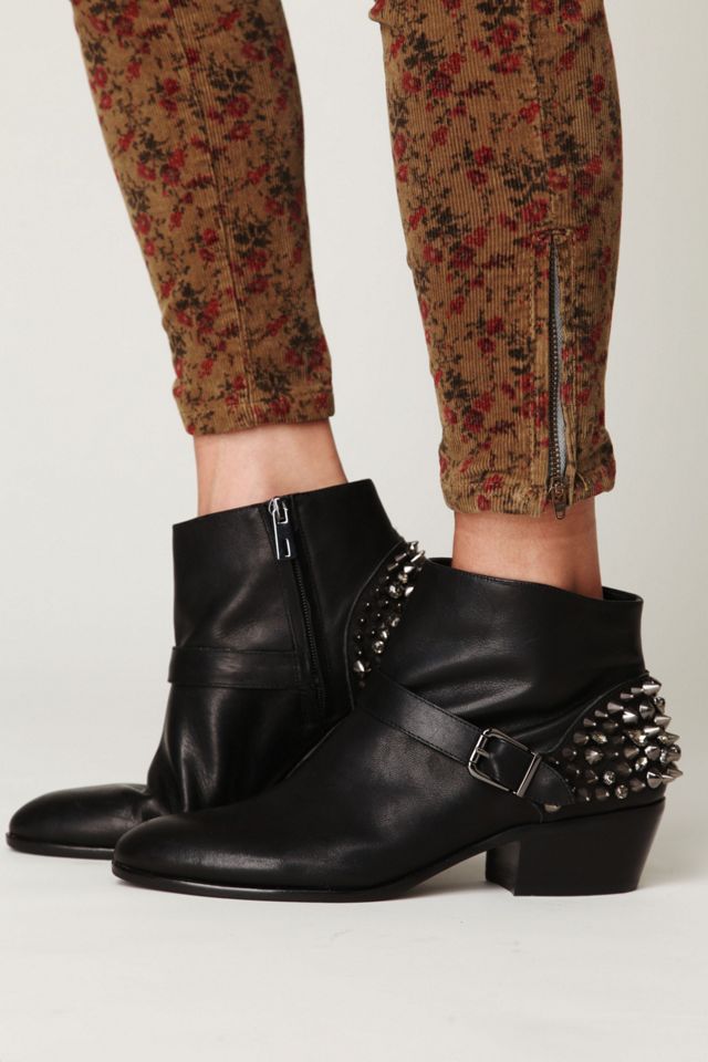 luke lace up boot