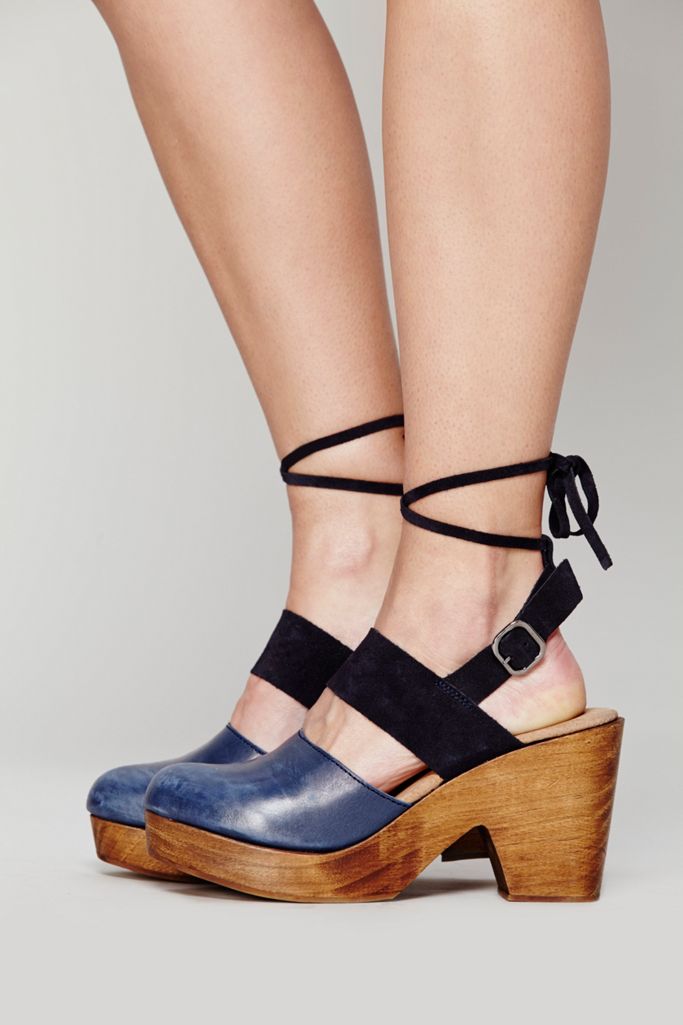 belmont leather clog