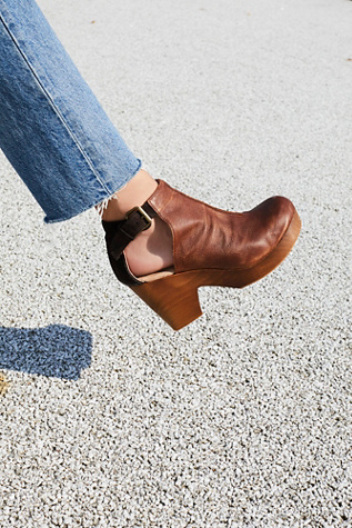 Amber Orchard Clog | Free People