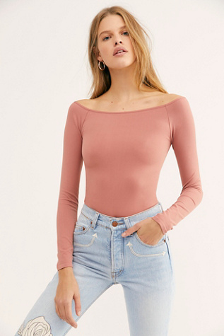 cold shoulder fitted tops