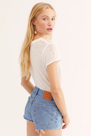 levis cut off shorts