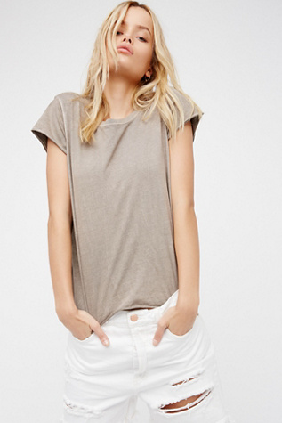 Doggy Style 'Kelly' T-Shirt – Comfort Fit Tee, 60% Cotton 40% Polyester Blend