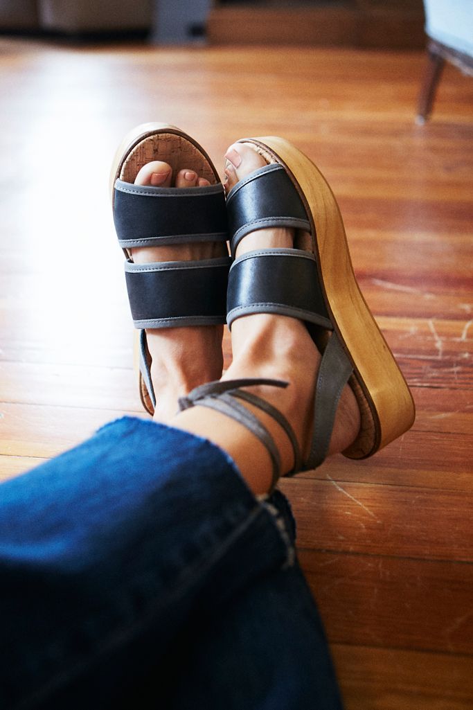 beach platform shoes