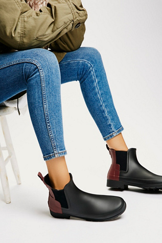 hunter chelsea boots yellow