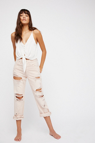 destroyed boyfriend jeans