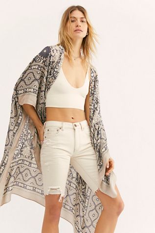 Magic Dance Border Print Kimono