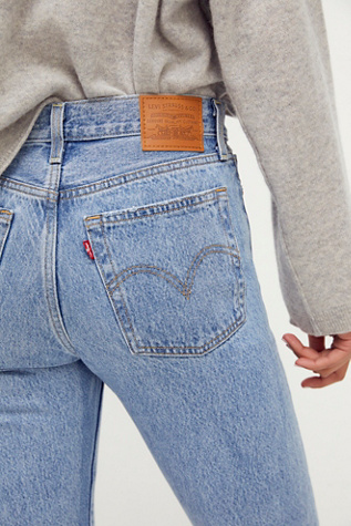 levi's blue wedgie straight jeans