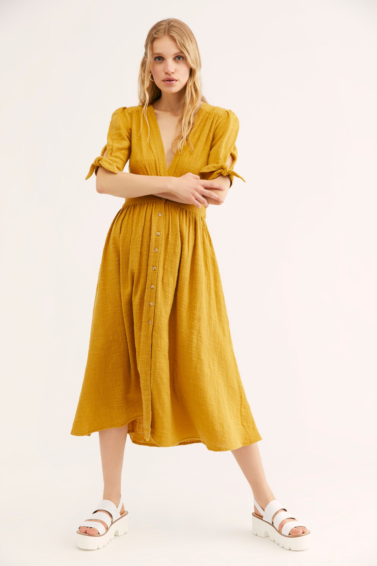 Slide View 2: Love Of My Life Midi Dress