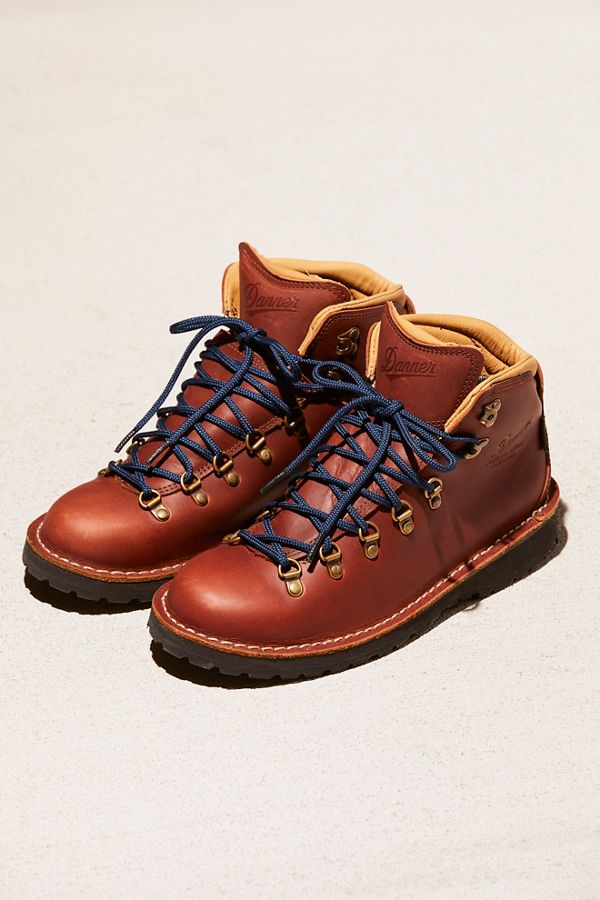 Slide View 1: Danner Cascade Mountain Hiker Boot