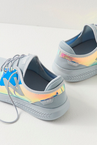 fuelcore running sneaker iridescent