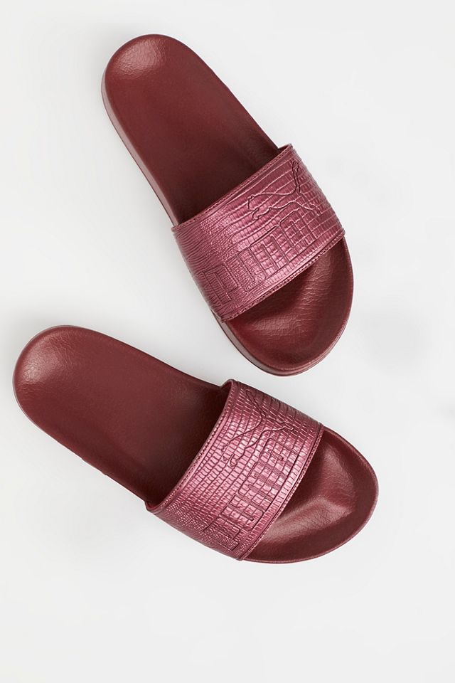 leadcat sandals