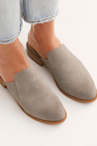 bc footwear austin flat