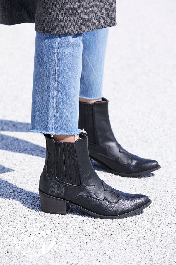 vegan pull on boots