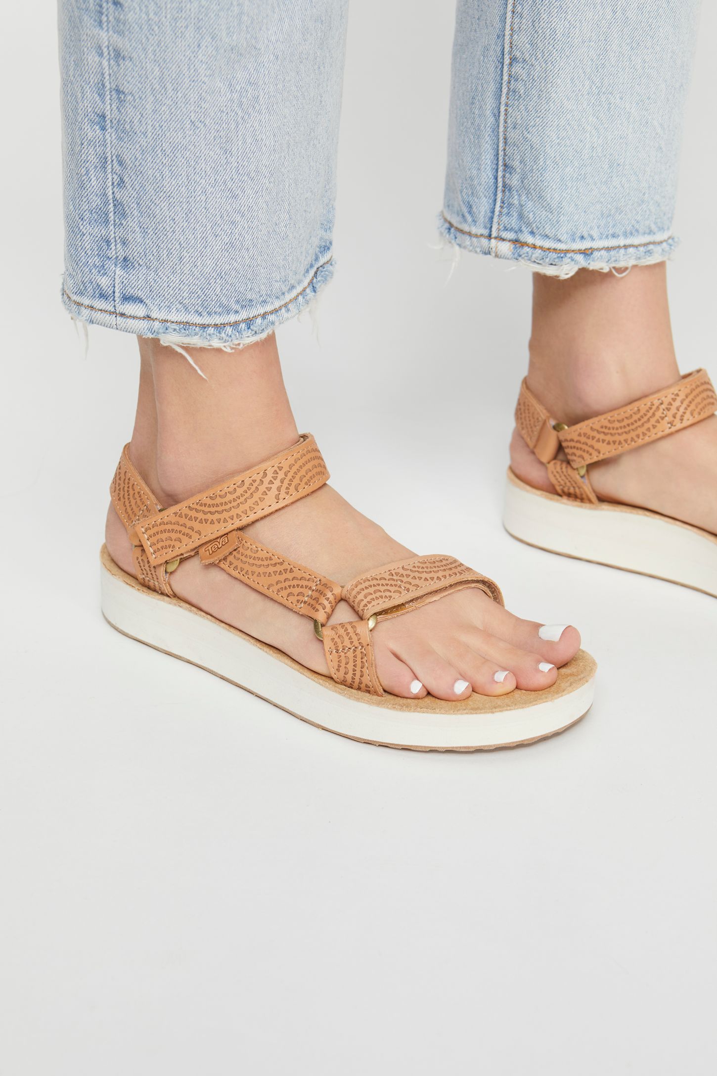 Slide View 4: Midform Universal Geometric Teva Sandal