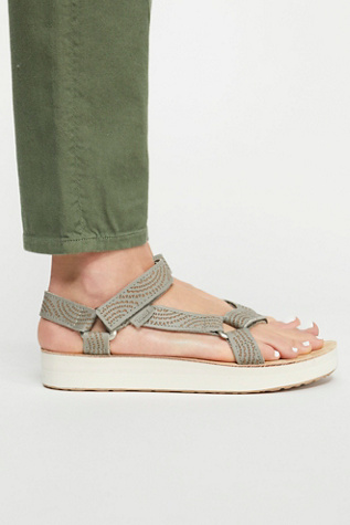 tevas universal slide