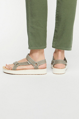 teva geometric sandals