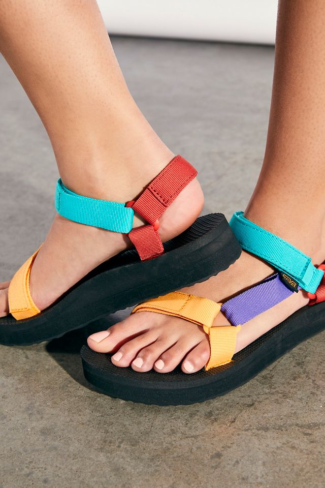 nike teva style sandals