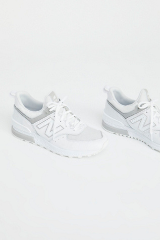 new balance 574 trainers white