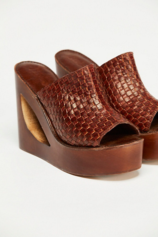 barela platform wedge